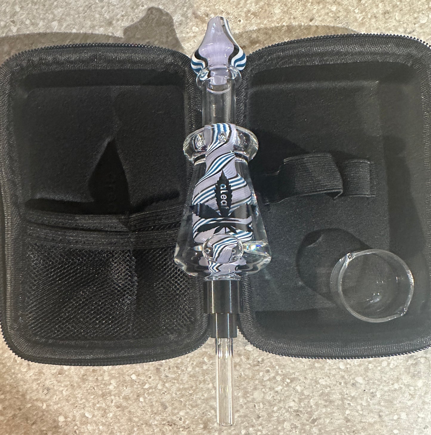 A Leaf Glass Glycerin Nectar Collector with Threaded Quartz Nail