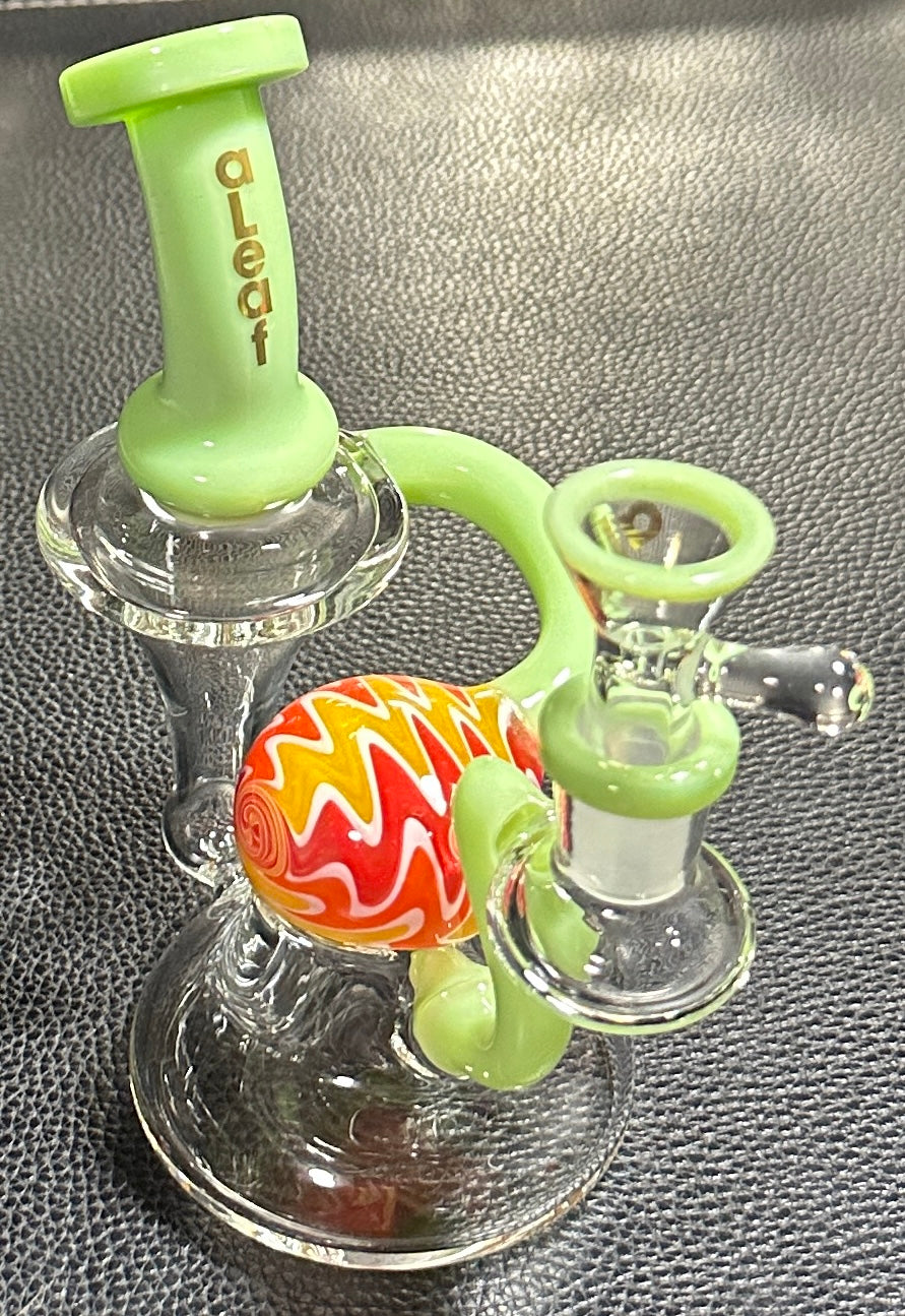 A LEAF - Glass 7” Recycler Water Pipe
